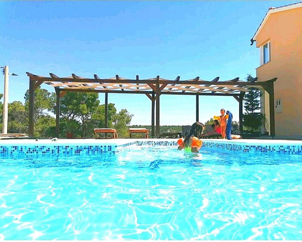 Apartment Scolopax Rusticola With Heated Pool Skradin